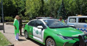 Carabineros de Pitrufquén y alcaldesa Romero presentan los nuevos vehículos de patrullajes