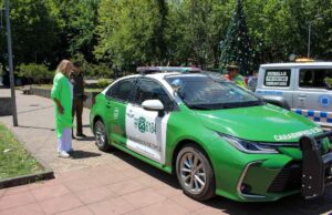 Carabineros de Pitrufquén y alcaldesa Romero presentan los nuevos vehículos de patrullajes