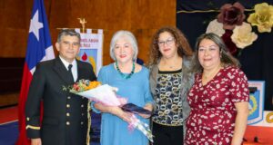 Destacada docente de Villarrica recibió homenaje de su colegio y exalumnos