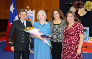 Destacada docente de Villarrica recibió homenaje de su colegio y exalumnos