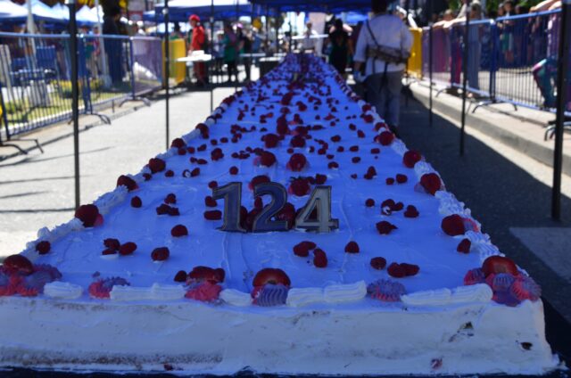 Dulce Éxito: En Pitrufquén se Preparó la Torta Más Grande de La Araucanía