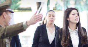 LAS PRIMERAS MUJERES EN LA HISTORIA EN INGRESAR A LA ESCUELA DE FORMACIÓN DE LA REGIÓN DE LA ARAUCANÍA.