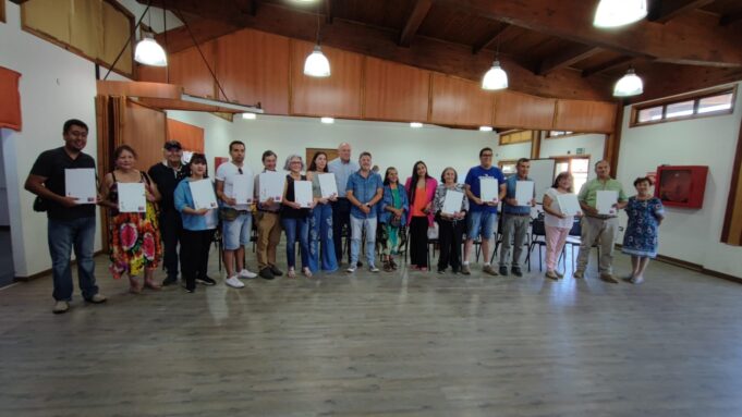 ALREDEDOR DE 60 VECINOS DE PUCÓN FUERON BENEFICIADOS CON LA ENTREGA DE TÍTULOS DE DOMINIO