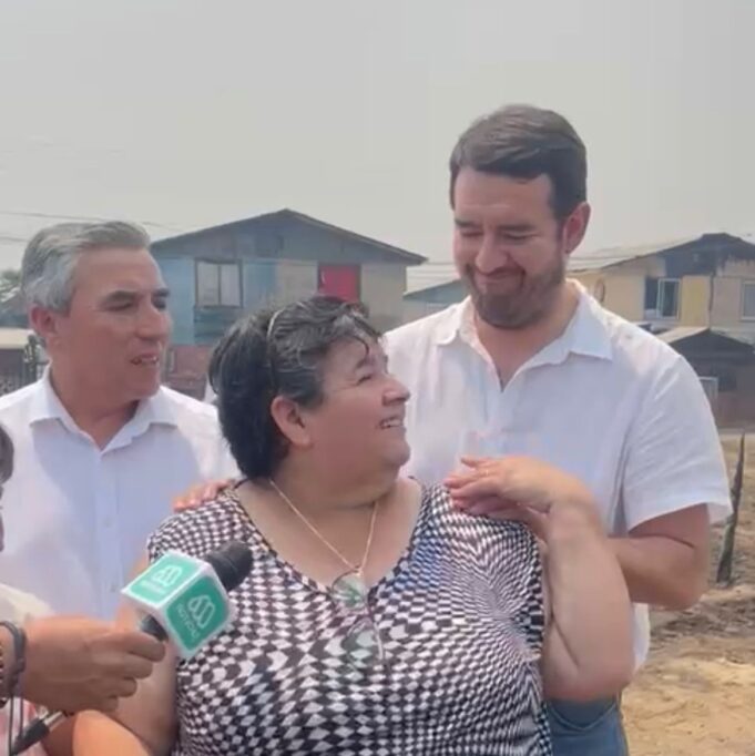 Gobernador Rivas anuncia rápida reconstrucción de 60 viviendas siniestradas en Purén gracias a convenio entre el GORE y Desafío Levantemos Chile
