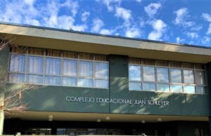 Estudiantes de Freire Protagonizan Violenta Riña al Interior de Liceo