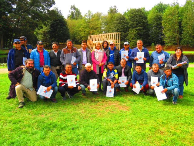 Guías de Pesca de Pitrufquén Son Beneficiados con Recursos y Capacitación