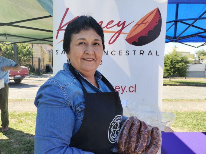 Con Receta Ancestral Emprendedora de Freire Elabora sus Conocidos Embutidos