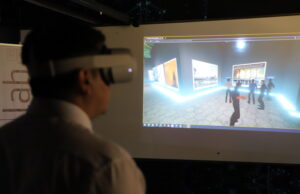 Por primera vez en La Araucanía: Estudiante de la U. Autónoma Expone su Defensa de Título en el Metaverso