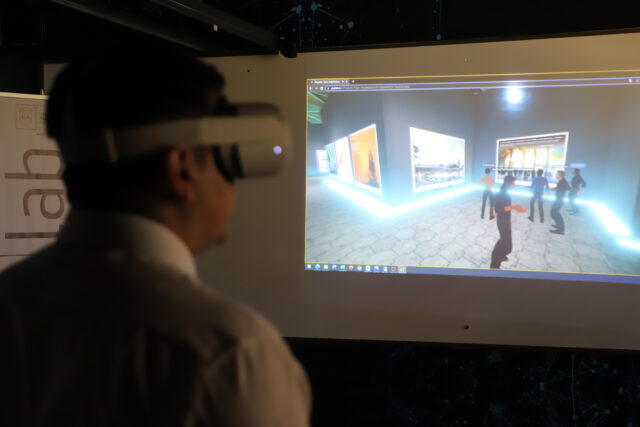 Por primera vez en La Araucanía: Estudiante de la U. Autónoma Expone su Defensa de Título en el Metaverso