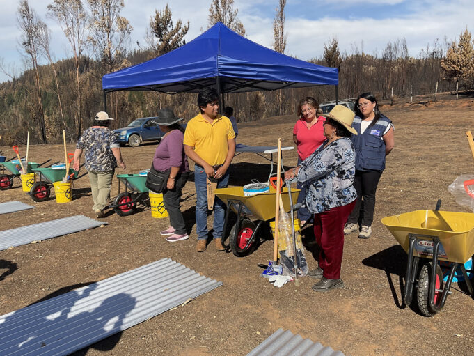 CONADI Llegó con Ayuda Para Familias Mapuche Azotadas por los Incendios en Purén