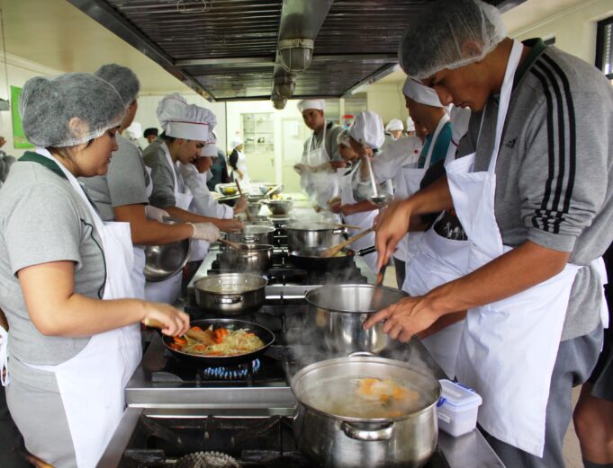 Liceo Politécnico Ofrece Atractiva Alternativa Académica y Laboral en Villarrica
