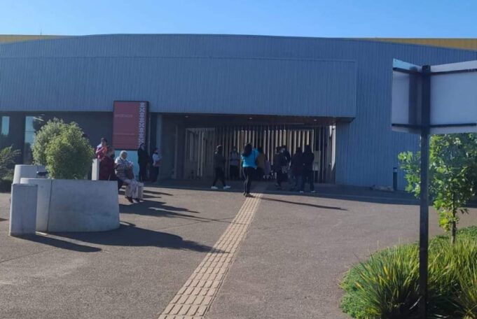 Joven Madre Muere en las Afueras del Hospital de Collipulli: Servicio de Salud Instruyó Auditoria