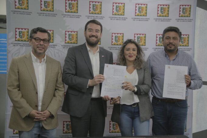 Gobernador Firmó Mensajes por más De 6 Mil Millones de Pesos Para Loncoche