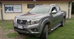 En el Centro de Pitrufquén fue Recuperada una Camioneta que Había Sido Robada en la Región Metropolitana