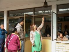 Docente se Despide con 40 Años de Servicio de Escuela Especial de Villarrica