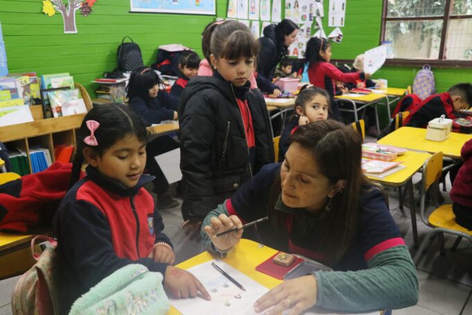 Programa de Inglés We Learn Beneficia a Niños y Niñas de Escuelas de Villarrica