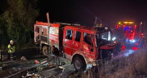10 Bomberos Lesionados Dejó Volcamiento de Carro