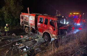 10 Bomberos Lesionados Dejó Volcamiento de Carro