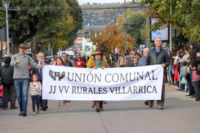Villarrica Celebró 471 Años de Historia con Actos Oficiales y Desfile de la Comunidad
