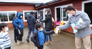 Colegios de Villarrica se Suman Rápidamente a Uso Obligatorio de Mascarillas