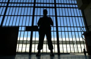 Gendarmes Incautan Droga que era Lanzada Desde el Exterior de la Cárcel de Pitrufquén