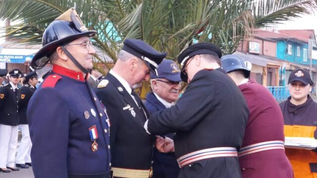 Reconociendo a Voluntarios con Años de Servicio, Bomberos de Pitrufquén celebró Aniversario de la Institución