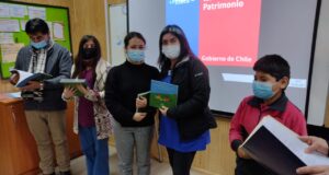 Villarrica: Niños y Niñas de la Escuela Conquil Escriben Libro Traducido al Mapuzungun