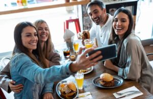 Industria Gastronómica Y Turística Se Unen Para Festejar el “Día De La Amistad” con Panoramas y Promociones