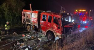 Bomberos De Freire Inicia Campaña Monetaria Para Reponer Carro Bomba Accidentado