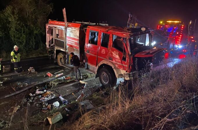 Bomberos De Freire Inicia Campaña Monetaria Para Reponer Carro Bomba Accidentado