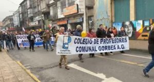 Multitudinaria Convocatoria: Profesores de La Araucanía se Manifiestan por las Calles de Temuco