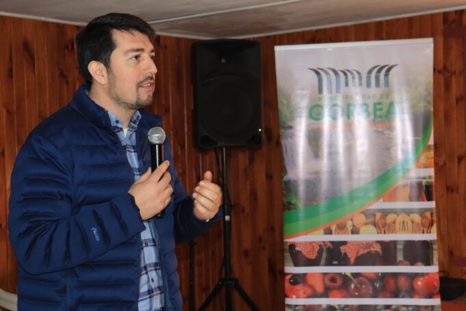 Alcalde Andrés Romero Anuncia que Nuevo Mercadito en Gorbea Será Una Realidad