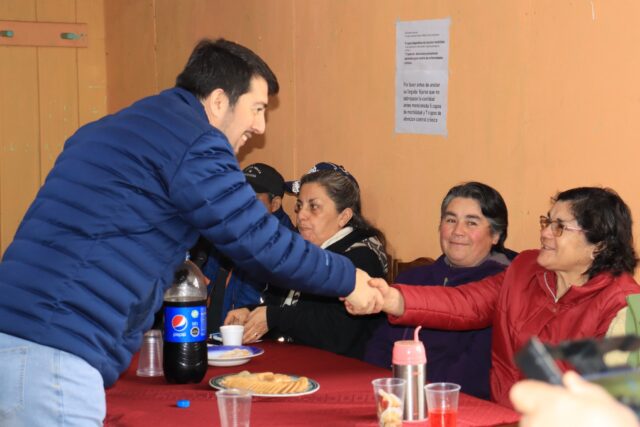 Alcalde de Gorbea Busca Avanzar en Proyecto de Asfaltado Botacura – Faja Ricci