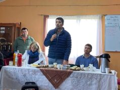 Municipios De Pitrufquén Y Gorbea Junto Al MOP Sostuvieron Importante Reunión Con Vecinos Para Asfaltar Camino Botacura
