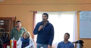 Municipios De Pitrufquén Y Gorbea Junto Al MOP Sostuvieron Importante Reunión Con Vecinos Para Asfaltar Camino Botacura