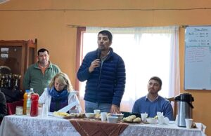 Municipios De Pitrufquén Y Gorbea Junto Al MOP Sostuvieron Importante Reunión Con Vecinos Para Asfaltar Camino Botacura