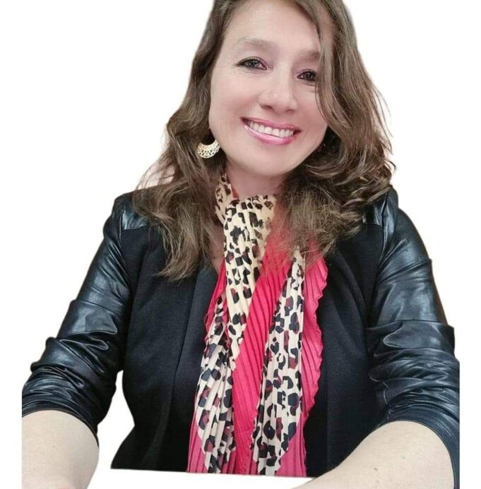 «Te haremos sufrir»: Concejala de Carahue Denuncia Amenazas por Redes Sociales