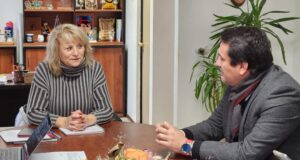 Alcaldesa de Pitrufquén y Centro de Negocios se Reúne con Bancoestado en Beneficio de Emprededores