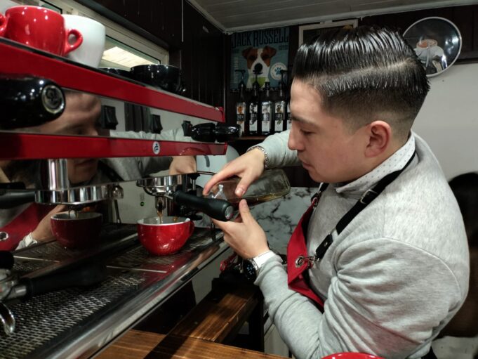 Joven Barista Inauguró Cafetería en el Centro de Pitrufquén