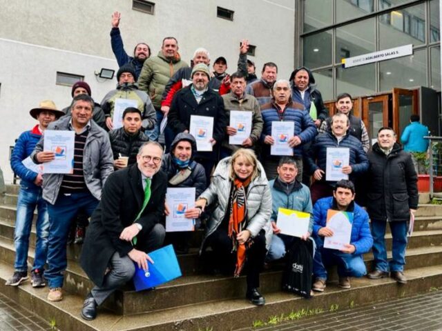 Guías De Pesca De Pitrufquén Obtienen Certificación En Primeros Auxilios Y Guía Turístico Por La Universidad Católica