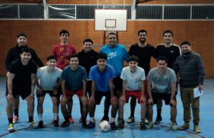 Unidos Por el Deporte; Grupo de Amigos Formó Equipo de Futsal en Pitrufquén