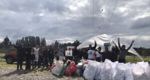 Más de 70 Sacos De Basura Sacan De La Ribera Del Río Toltén Durante Jornada De Limpieza