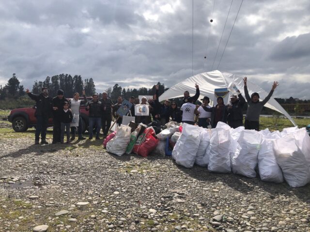 Más de 70 Sacos De Basura Sacan De La Ribera Del Río Toltén Durante Jornada De Limpieza