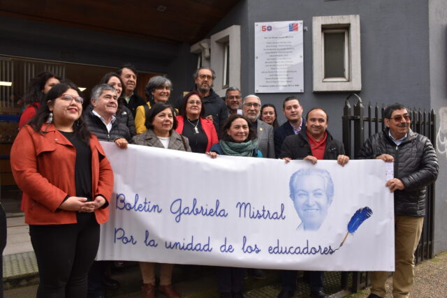 En Edificio De Educación Araucanía Inauguran Placa En Homenaje A Docentes Caídos En Dictadura
