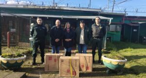 Pitrufqueninos Entregan Mobiliario Al Personal De Gendarmería Del Centro Penitenciario De La Comuna