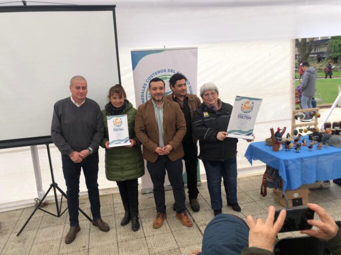 Lanzan Cooperativa «Manos de Toltén»: Mujeres Artesanas Que Viven Torno a Humedales Costeros