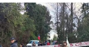 Vecinos de la Ruta Cunco, Lago Colico, Reigolil por Curarrehue Protestan por el Mal Estado de la Ruta