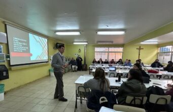 Equipo SECREDUC Desarrolla Acompañamiento A Escuela De Pitrufquén En Relación A Educación Inclusiva