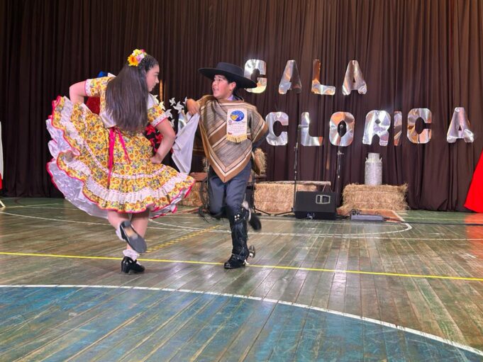Escuela Pucara Alto Se Lució Con Gala Folclórica En Los Resabios Del Mes De La Patria