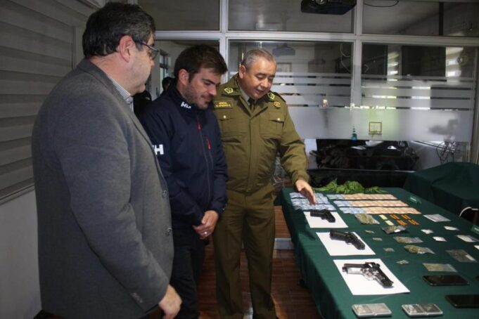 OS-7 Detiene A Nueve Personas En Nueva Intervención Antidrogas Barrial En Padre Las Casas